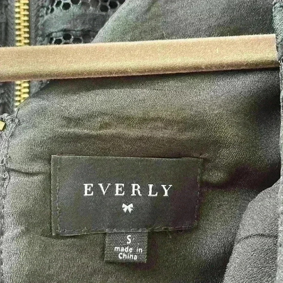 Everly Black Dress with Lace Pattern and Gold Zipper in Back Lined Size Small - Picture 14 of 16